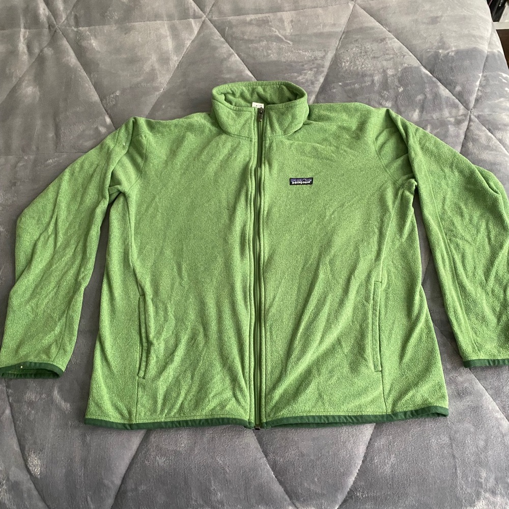 Patagonia fleece zip up sweater